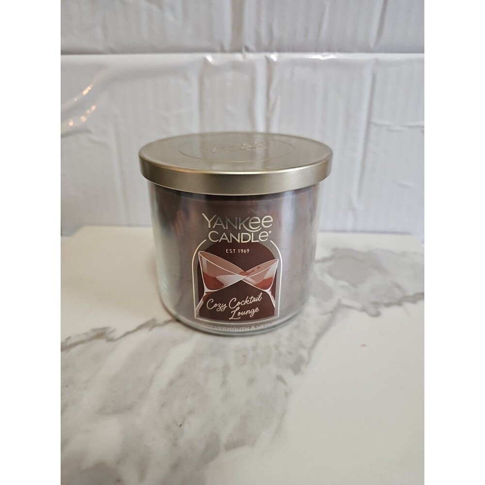 Yankee Candle Cozy Cocktail Lounge 3 Wick 14.5 oz Candle New Fall Scent